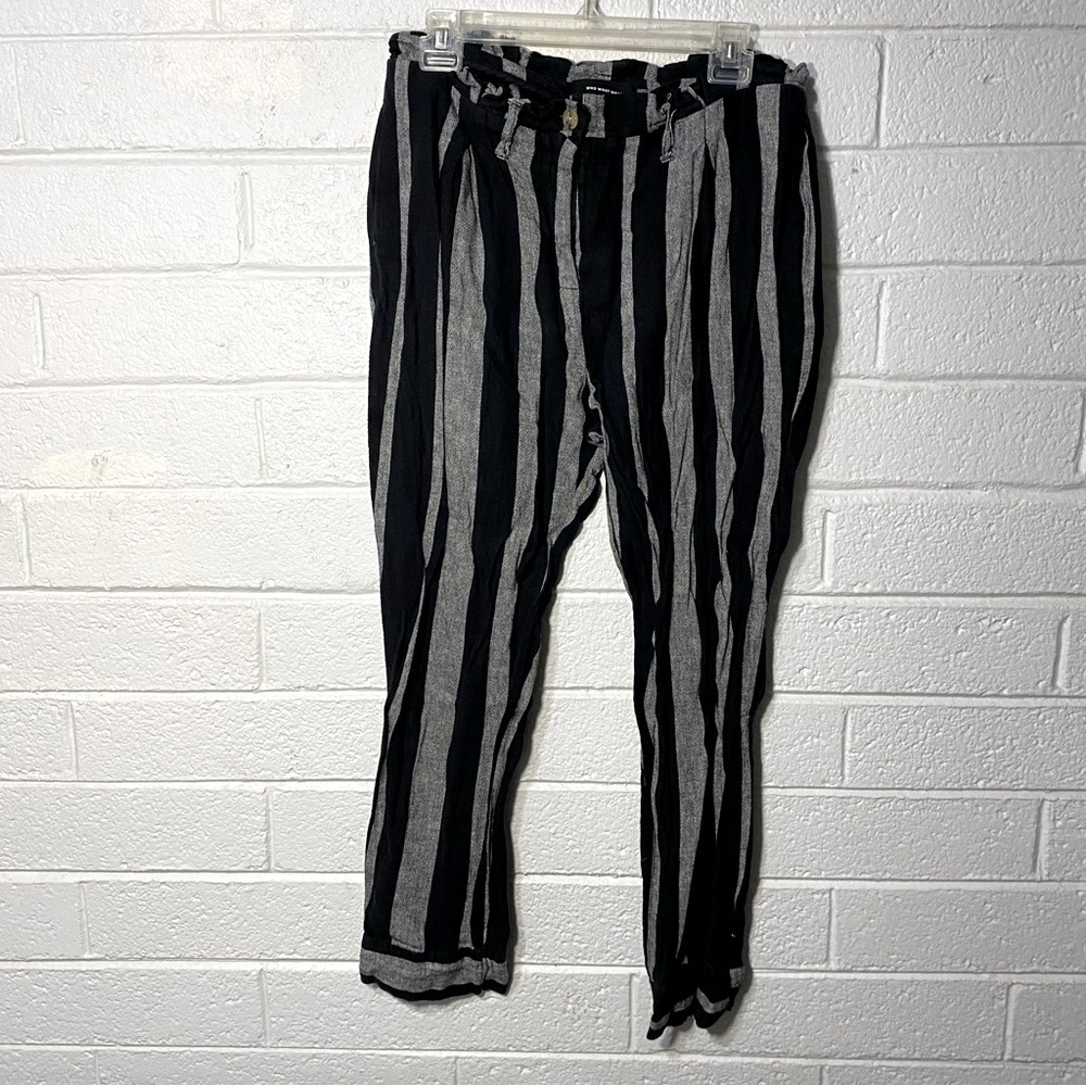 Who What Wear Dress Pants High Rise Pleated Paper Bag Waist Ankle Crop Wide Leg